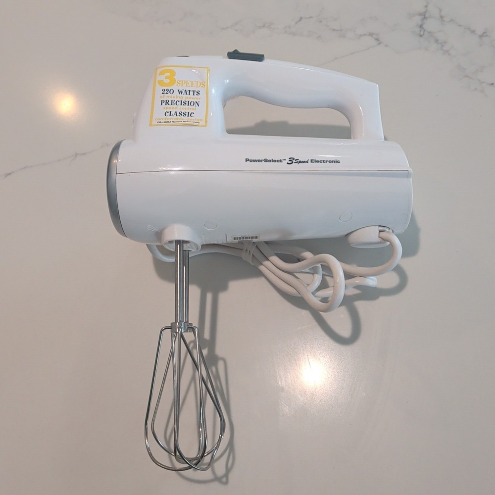 Cuisinart PowerSelect 3-Speed Hand Mixer CHM-3  1 Sets of Beaters